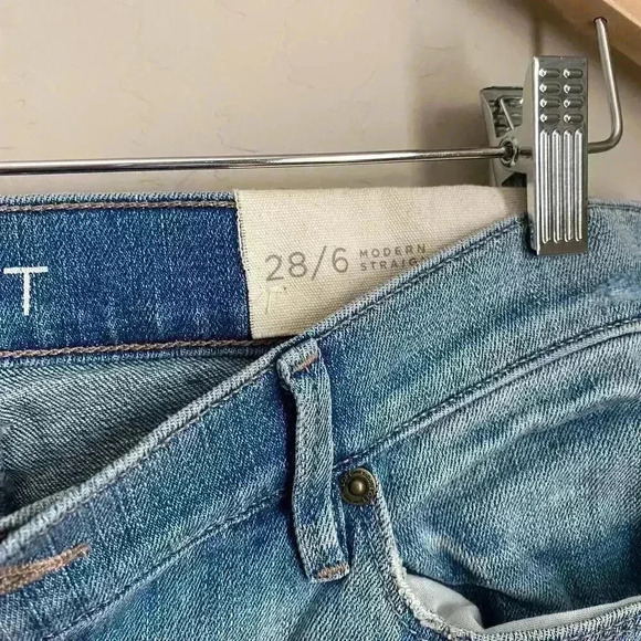 Loft Modern Straight Distressed Jeans Size 6 - Picture 12 of 12